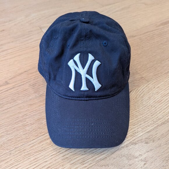 NY Yankees Embroidered Baseball Hat - Picture 1 of 4